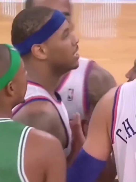 社會(huì)瓜！當(dāng)年安東尼與加內(nèi)特發(fā)生沖突，賽后瓜哥帶人堵綠軍大巴